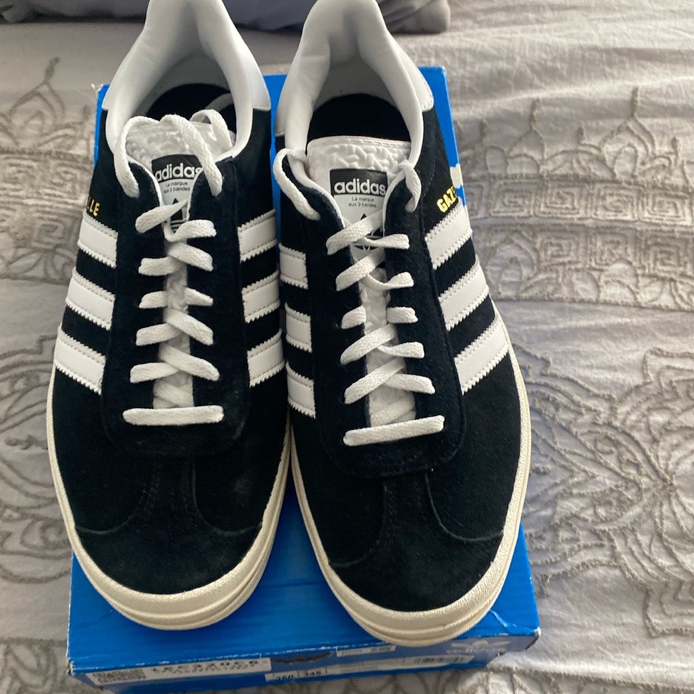 Womens Gazelle Bold Addidas tennis shoes